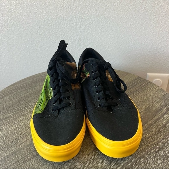 NWOT Vans Old Skool Black National Geographic Photo Aark Animal Sneakers sz 6.5 - Picture 2 of 16